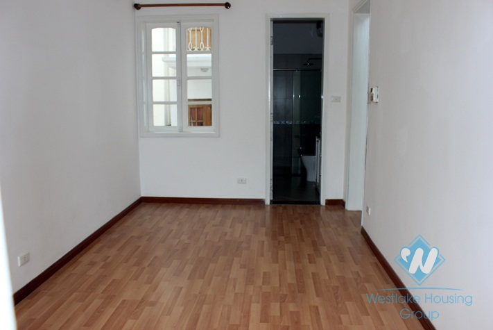 Lake view, Nice house for rent in Tay Ho.